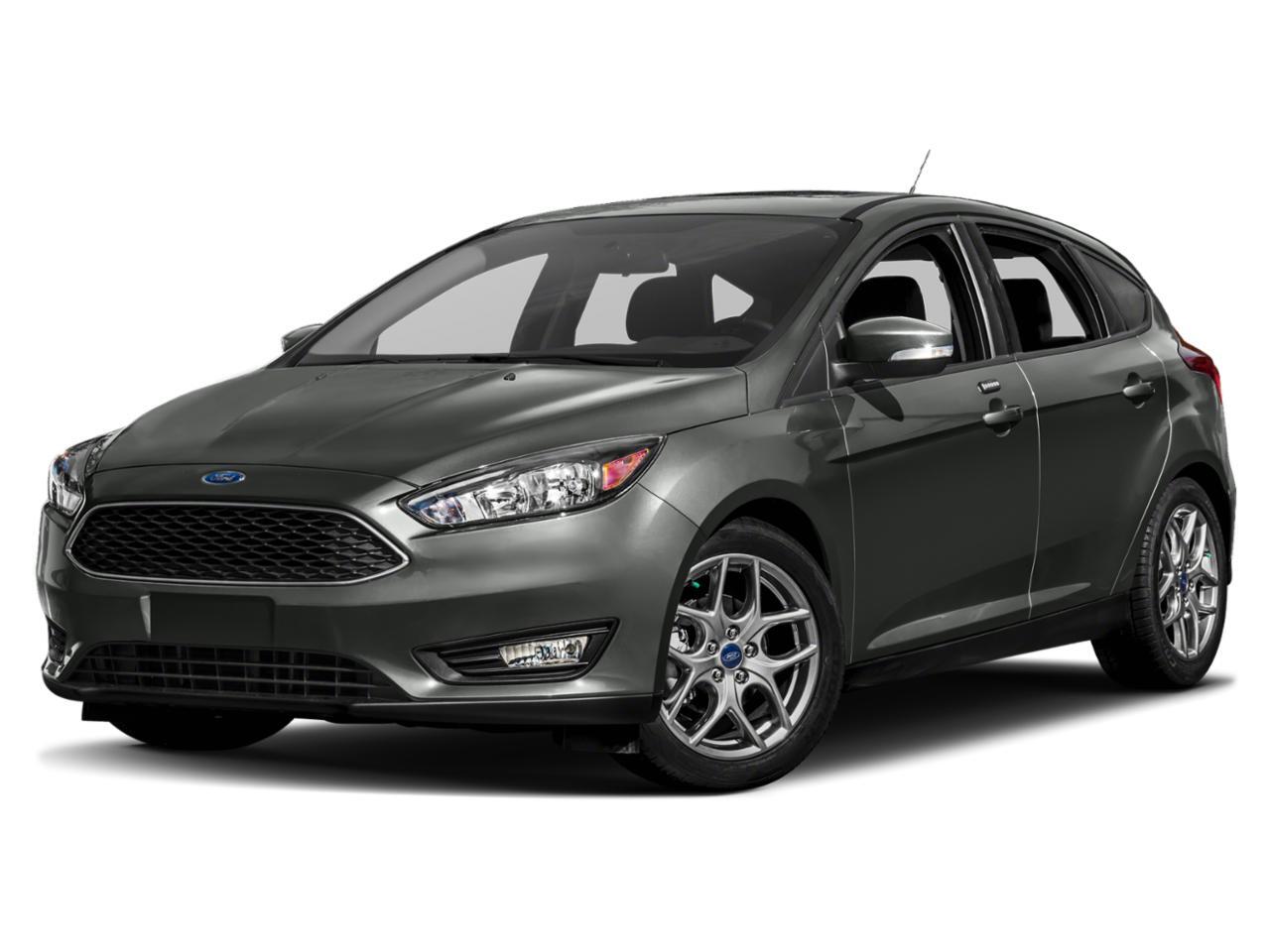 2015 Ford Focus SE's photo