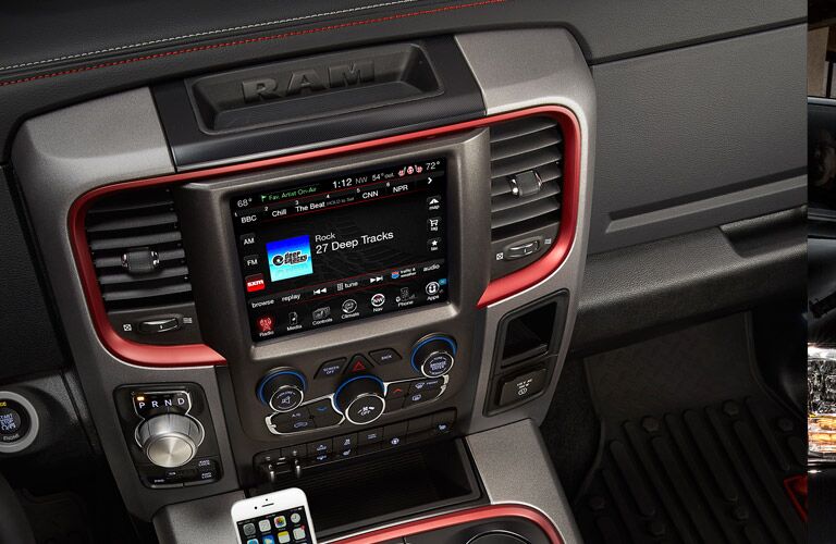 2016 Ram 1500 infotainment