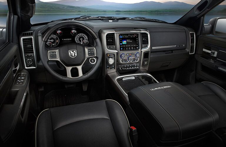 interior dashboard view of the 2017 Ram 1500