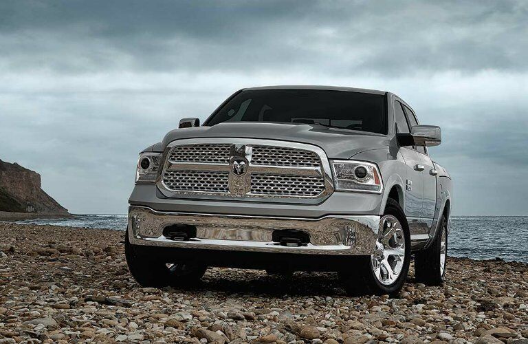 grille view of the 2017 Ram 1500 Laramie