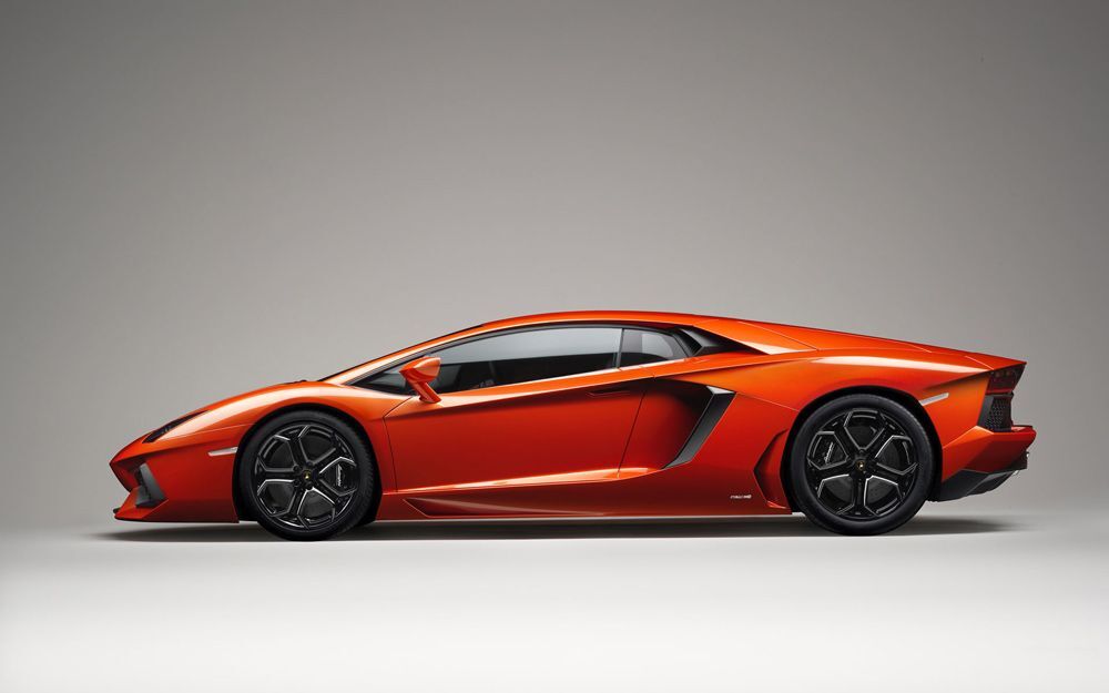 Aventador LP 700-4