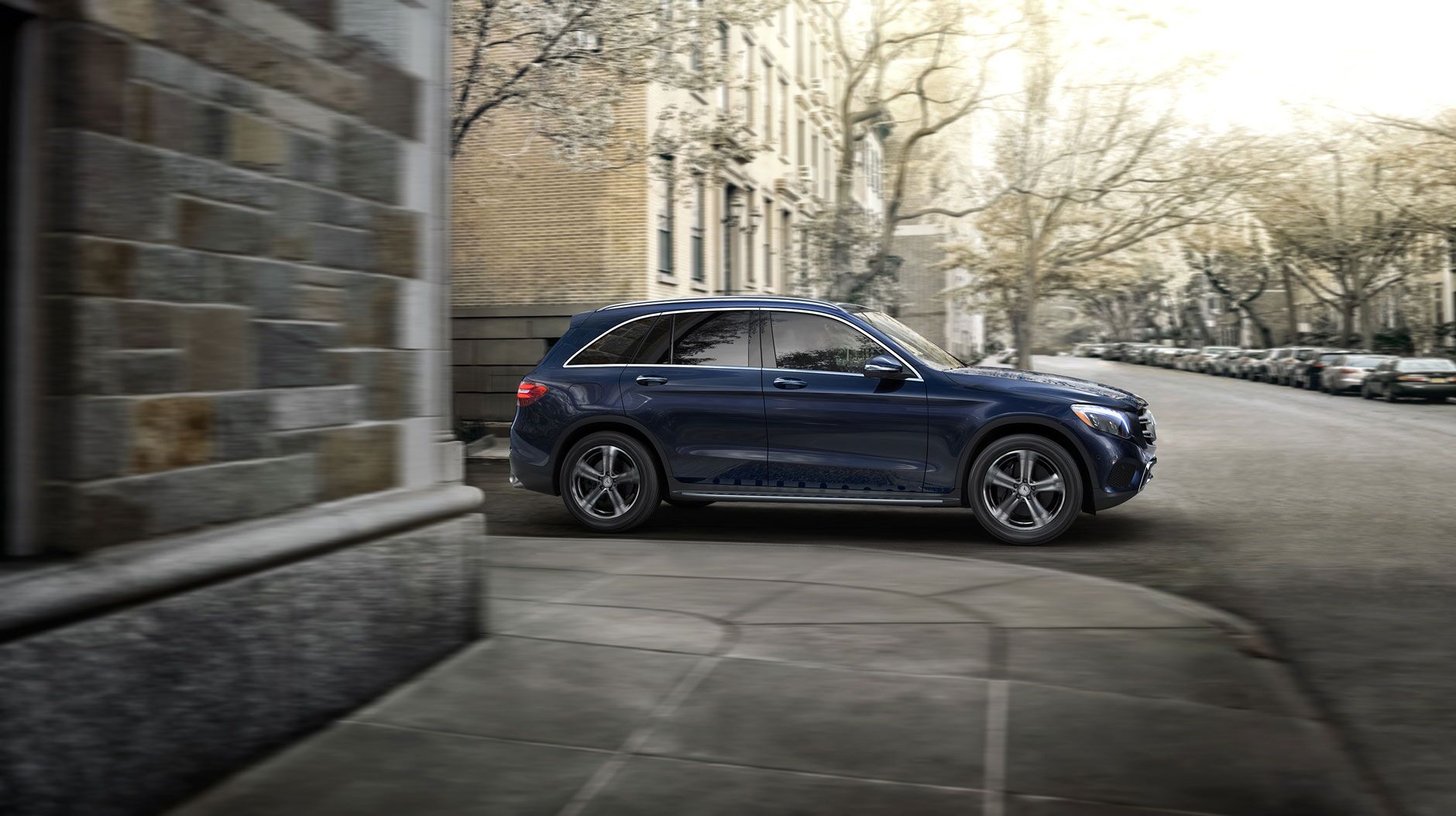 2017 GLC 43 AMG® 2017 GLC 43 AMG®