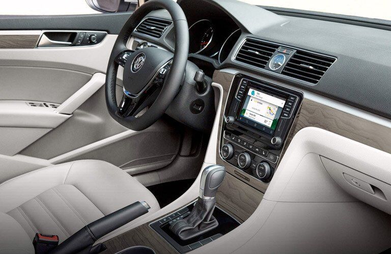 2017 Volkswagen Passat vs 2017 Honda Accord