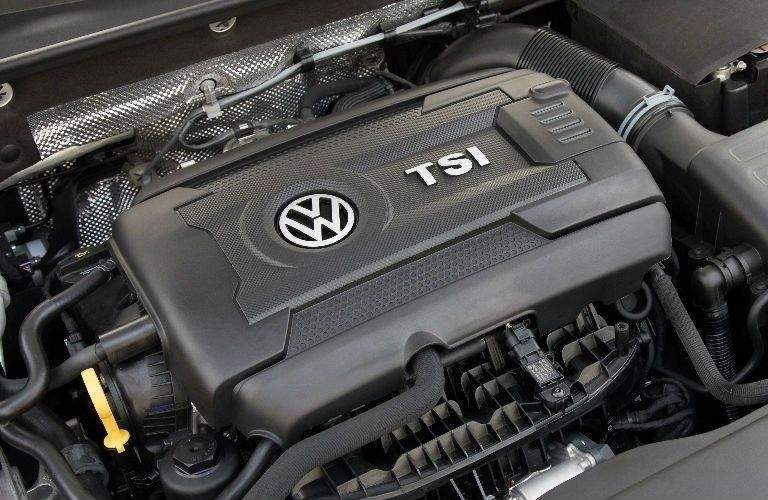 2018 Volkswagen Golf SportWagen 170hp engine