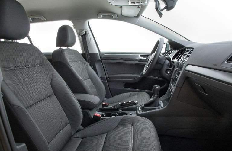 2018 Volkswagen Golf SportWagen Front Seats