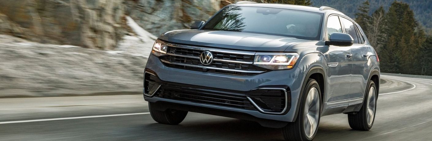 2022 Volkswagen Atlas Cross Sport on the road