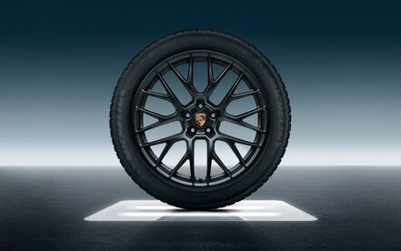 20-inch RS Spyder Design Winter Wheel-and-Tire Set 20-inch RS Spyder Design Winter Wheel-and-Tire Set