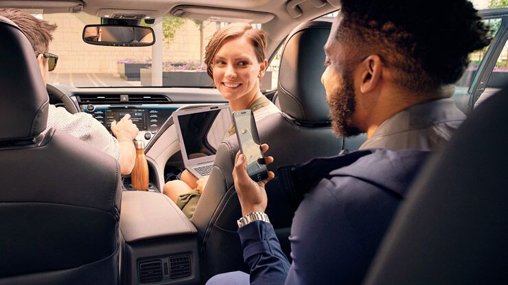 Apple CarPlay ® Apple CarPlay ®