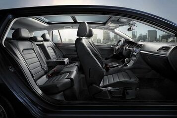 Roomy, Versatile Interior Roomy, Versatile Interior