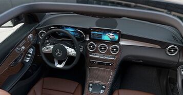 Cutting-edge luxury, tailored to a perfect fit. Cutting-edge luxury, tailored to a perfect fit.