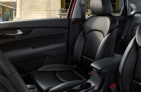 10-Way Power-Adjustable Driver’s Seat 10-Way Power-Adjustable Driver’s Seat