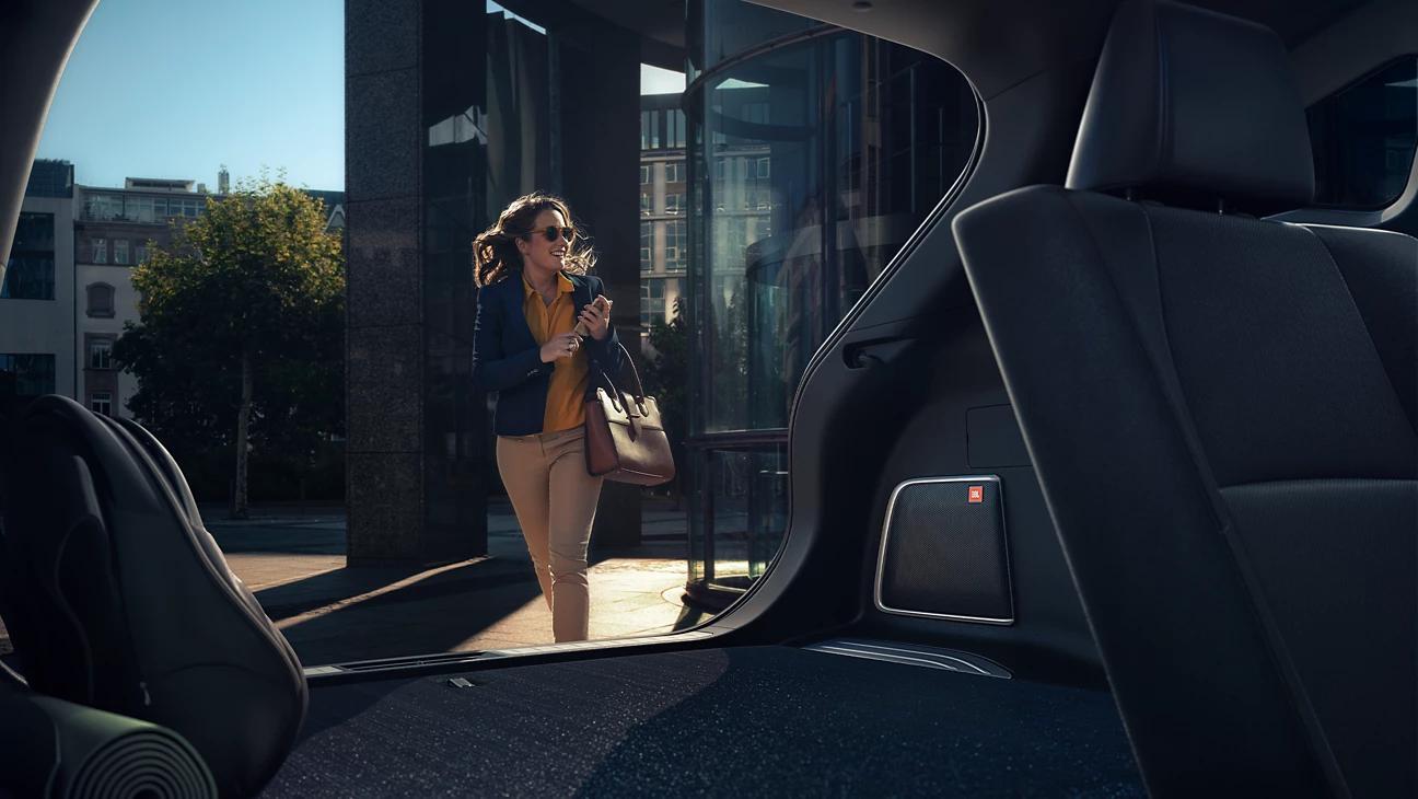 60/40 Rear Seats 60/40 Rear Seats