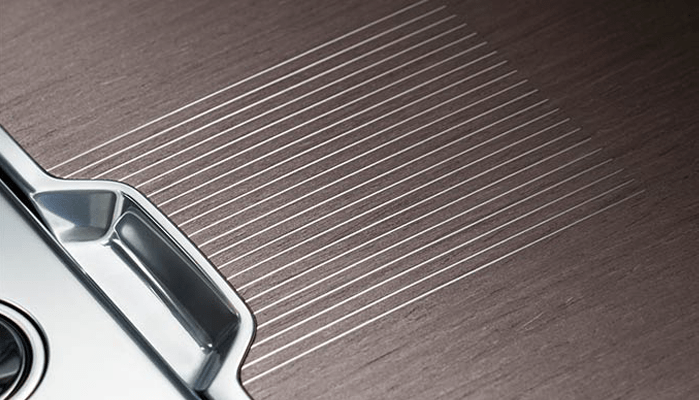 The New Range Rover - Effortlessly Refined The New Range Rover - Gear Shift
