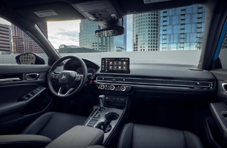 cockpit of the 2025 Honda Civic Hatchback