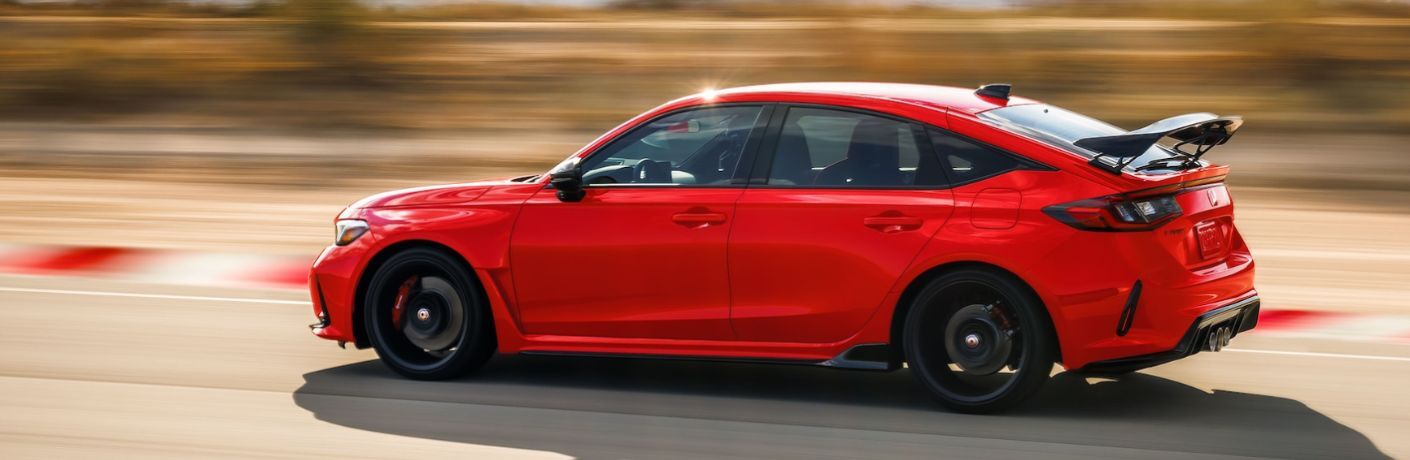 side view of the 2025 Honda Civic Type R