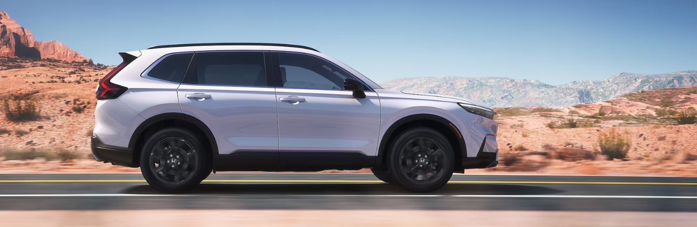 2025 Honda CR-V Hybrid side view