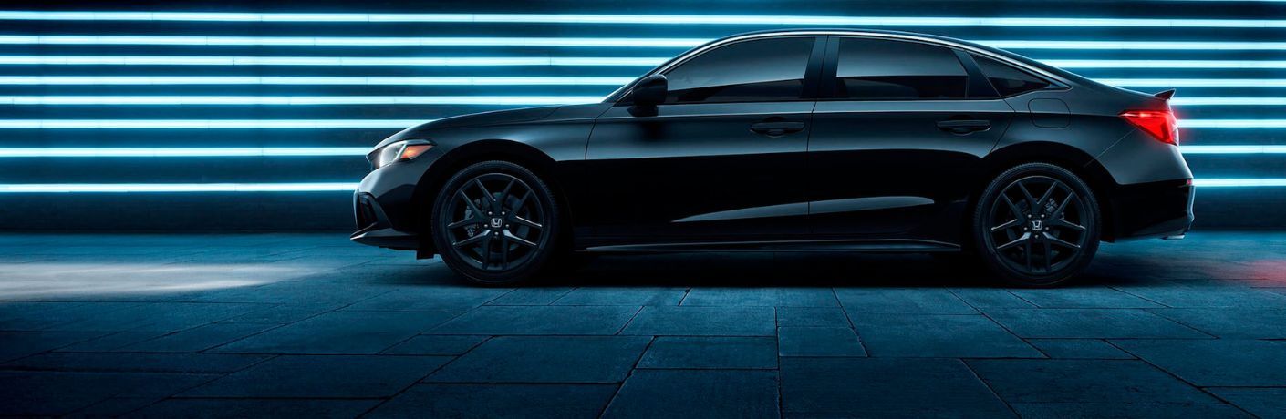 side view of the 2025 Honda Civic Si