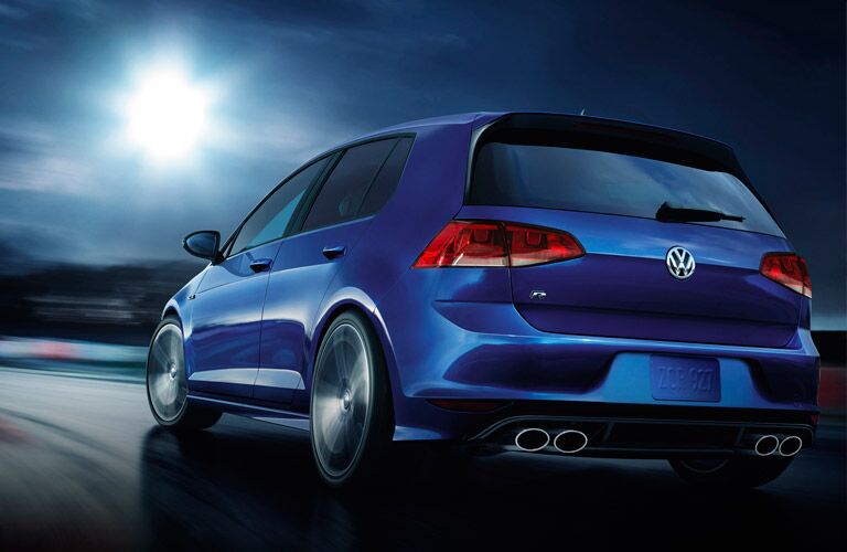 For an array of exterior color options, try the 2016 Volkswagen Golf R in Albert Lea MN.