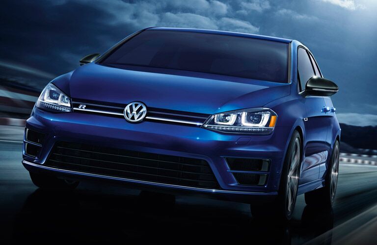 Drivers in search of a new vehicle should give teh 2016 Volkswagen Golf R Albert Lea MN a chance.