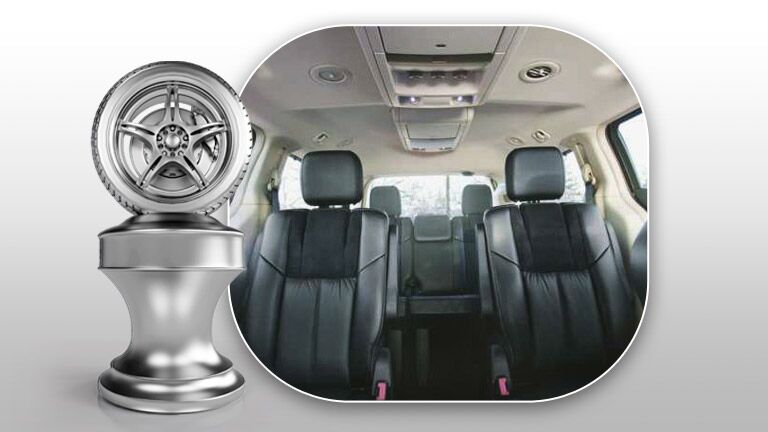 Chrysler Town and Country standard leather seats