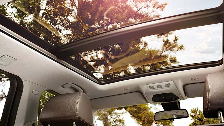 2016 BMW X3 vs. 2016 Audi Q5 luxury features