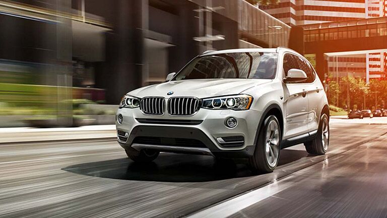 2016 BMW X3 vs. 2016 Audi Q5 exterior