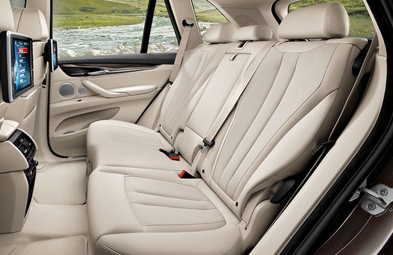 2016 BMW X5 Topeka KS seating