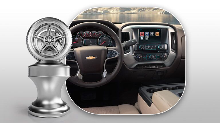 Excellent user friendly dash of the 2015 Chevy Silverado