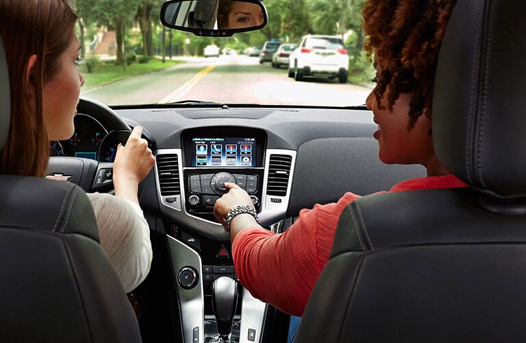 2016 Chevy Cruze elite infotainment options