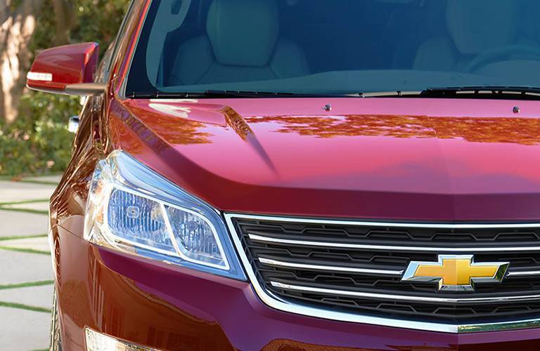 2016 Chevy Traverse Alexandria MN front view with bow tie