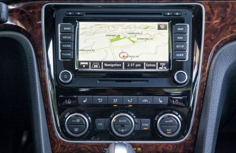 pre-owned Volkswagen Passat features