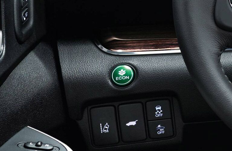 More features 2016 Honda CR-V vs. 2016 Toyota RAV4