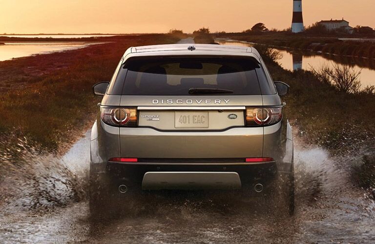 2016 Land Rover Discovery Sport vs. 2016 Volvo XC60 power