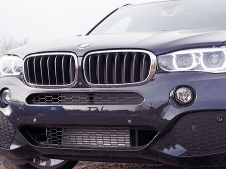 2016_BMW_X5_HEADLIGHT