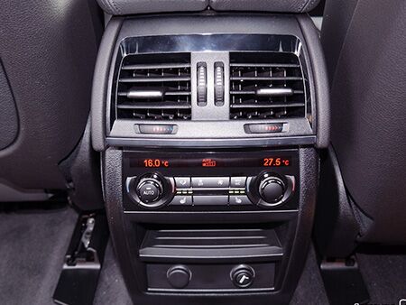2016_BMW_X5_INTERIOR