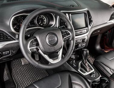 2014 Jeep Cherokee Appleton, WI interior
