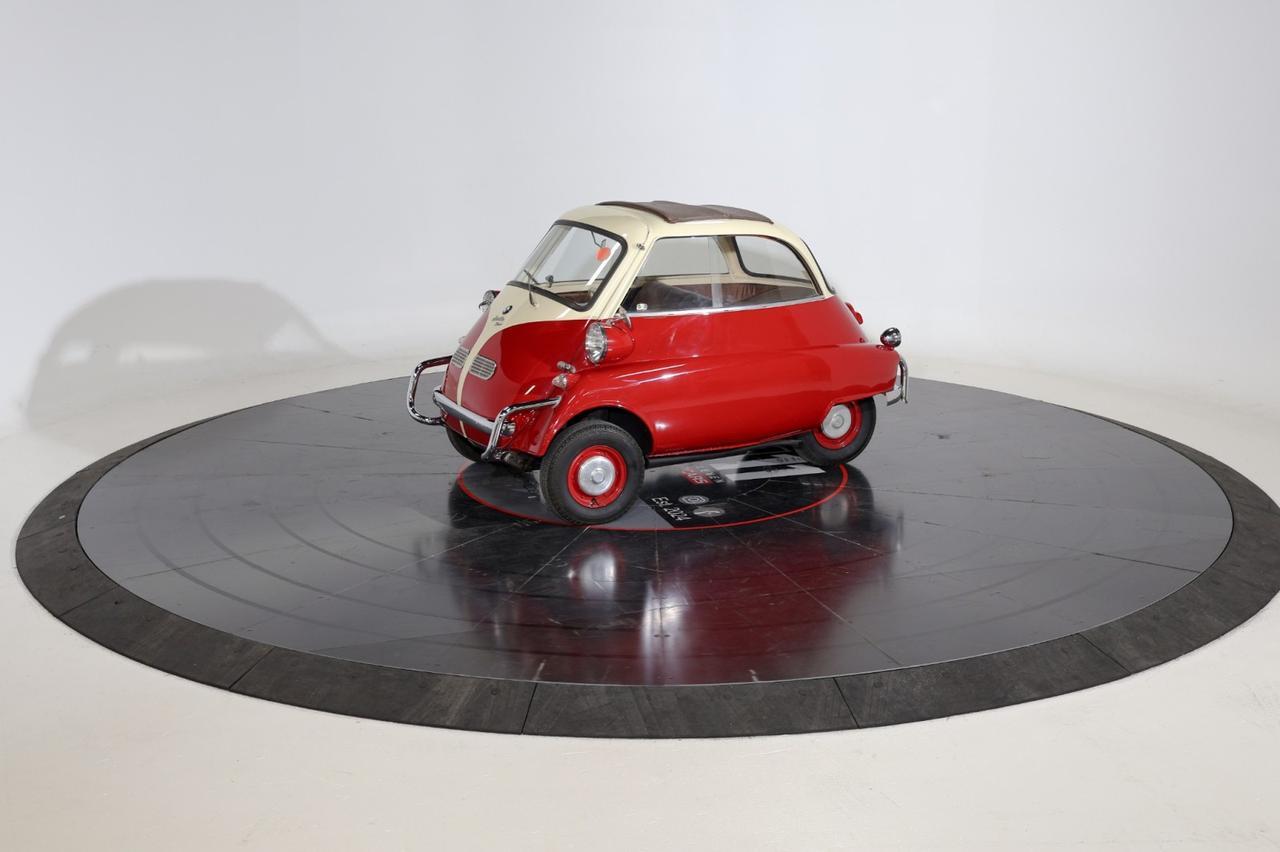 1957 BMW Isetta Ultra Rare Collector's Item 1957 BMW Isetta Ultra Rare Collector's Item