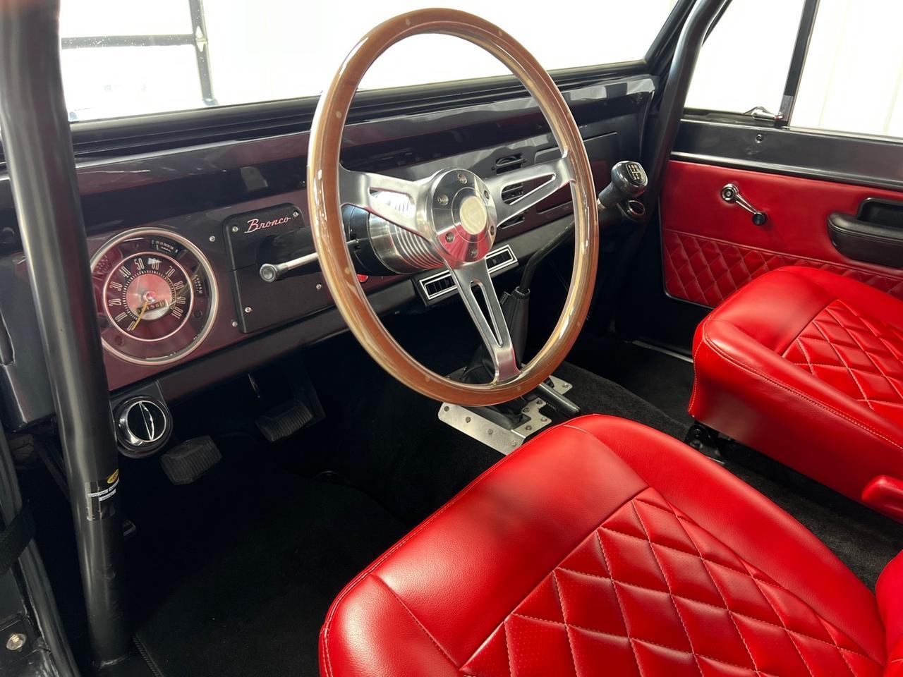 1969 Ford Bronco , Fuel Injected 302 V8 Crate Motor, 5-Speed Manual, Vintage Air A/C Houston TX 1969 Ford Bronco , Fuel Injected 302 V8 Crate Motor, 5-Speed Manual, Vintage Air A/C Houston TX