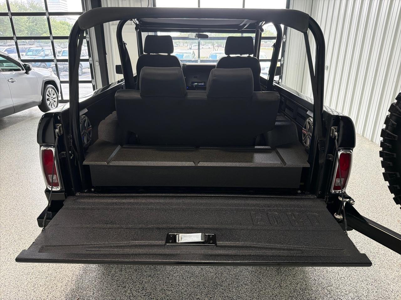 1970 Ford Bronco , Crate 302, Automatic, Custom Roll Bar, JBL Sound System, Custom Body Work Houston TX 1970 Ford Bronco , Crate 302, Automatic, Custom Roll Bar, JBL Sound System, Custom Body Work Houston TX