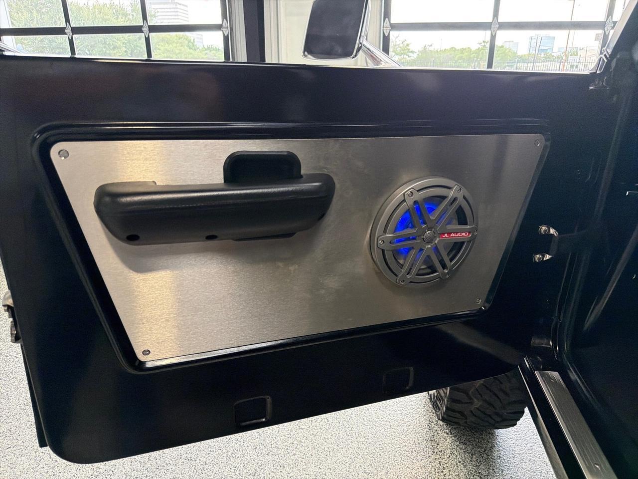 1970 Ford Bronco , Crate 302, Automatic, Custom Roll Bar, JBL Sound System, Custom Body Work Houston TX 1970 Ford Bronco , Crate 302, Automatic, Custom Roll Bar, JBL Sound System, Custom Body Work Houston TX