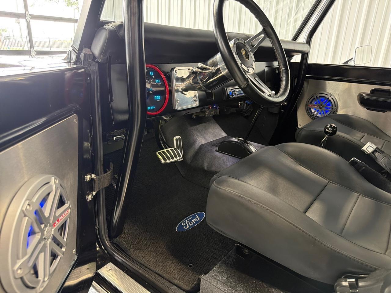 1970 Ford Bronco , Crate 302, Automatic, Custom Roll Bar, JBL Sound System, Custom Body Work Houston TX 1970 Ford Bronco , Crate 302, Automatic, Custom Roll Bar, JBL Sound System, Custom Body Work Houston TX