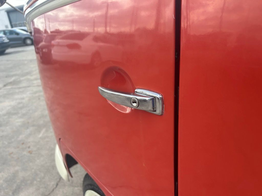 1973 Volkswagen BUS 18 WINDOW Tampa FL