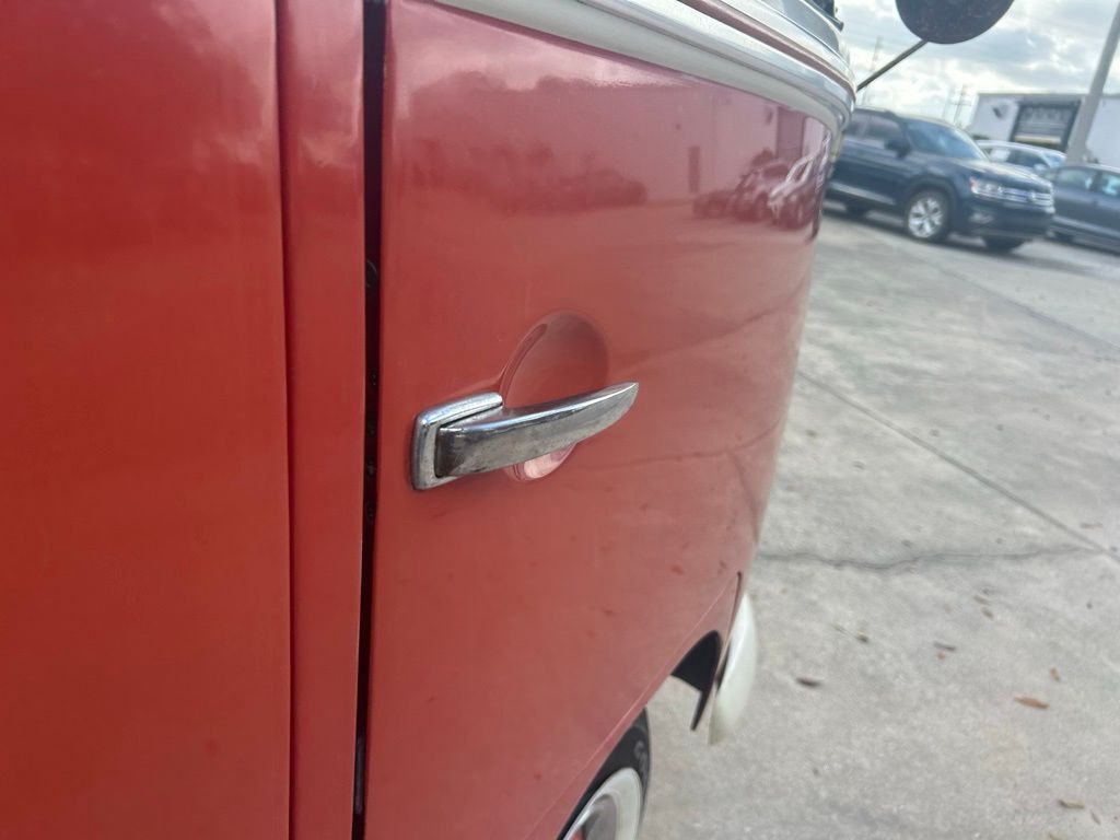 1973 Volkswagen BUS 18 WINDOW Tampa FL