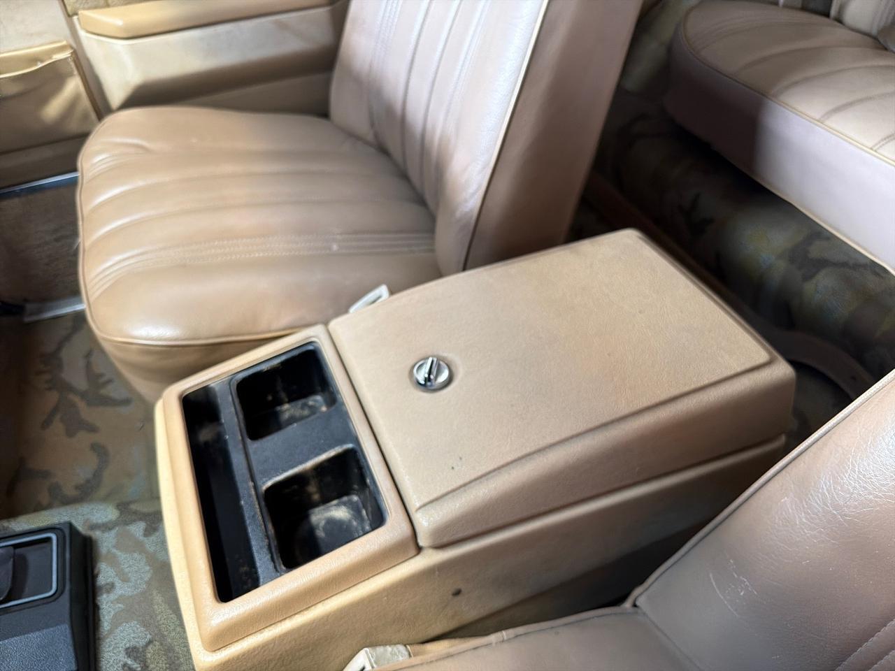 1983 Chevrolet Blazer Silverado, 5.0 V8, Factory A/C, T-350 Automatic, 3-Local Owner Houston TX 1983 Chevrolet Blazer Silverado, 5.0 V8, Factory A/C, T-350 Automatic, 3-Local Owner Houston TX