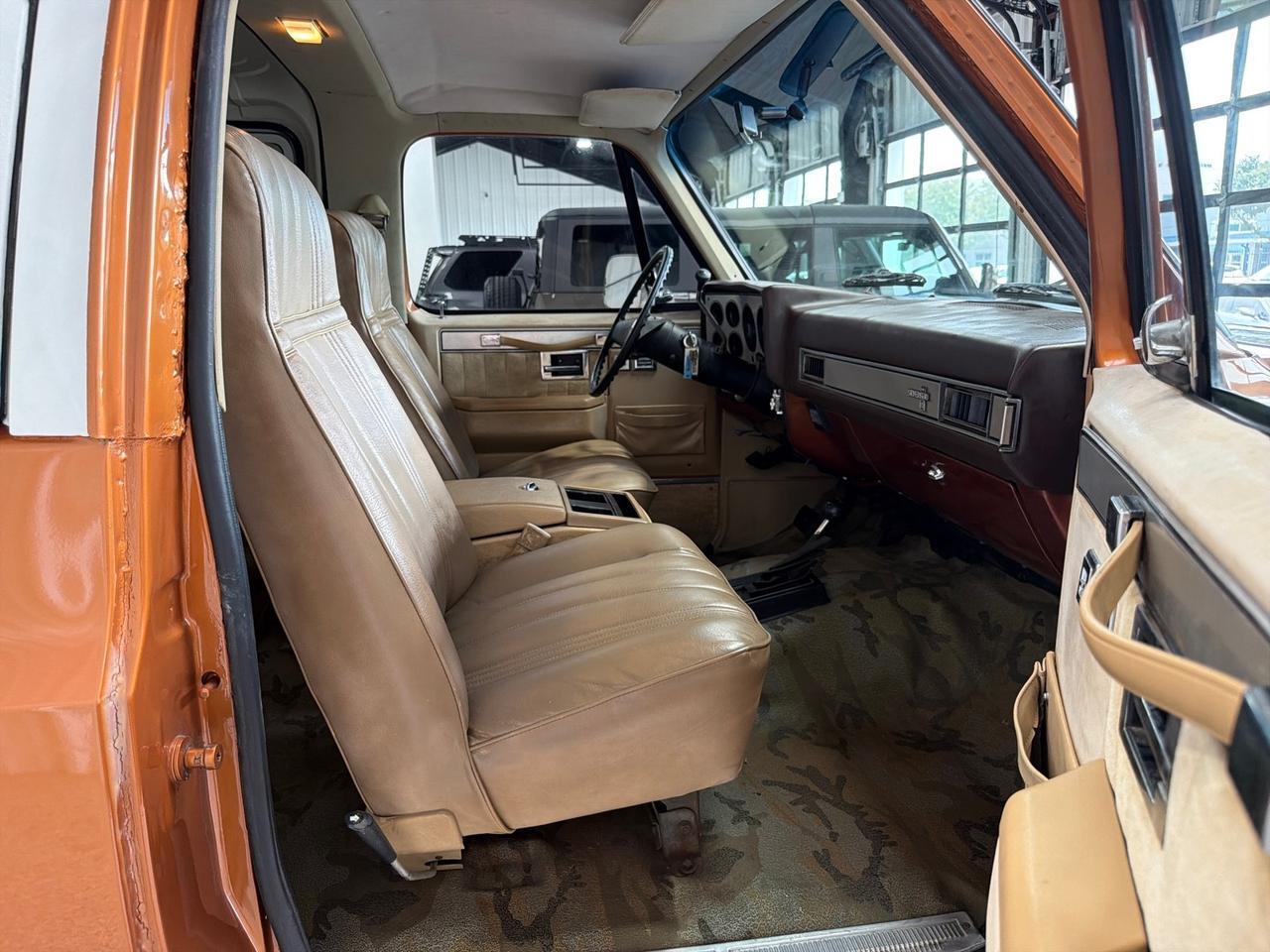 1983 Chevrolet Blazer Silverado, 5.0 V8, Factory A/C, T-350 Automatic, 3-Local Owner Houston TX 1983 Chevrolet Blazer Silverado, 5.0 V8, Factory A/C, T-350 Automatic, 3-Local Owner Houston TX