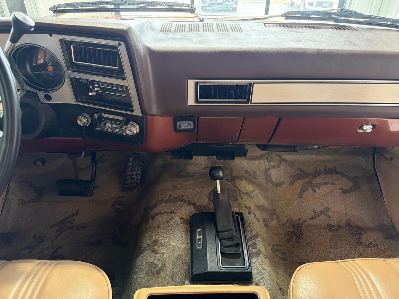 1983 Chevrolet Blazer Silverado, 5.0 V8, Factory A/C, T-350 Automatic, 3-Local Owner Houston TX 1983 Chevrolet Blazer Silverado, 5.0 V8, Factory A/C, T-350 Automatic, 3-Local Owner Houston TX