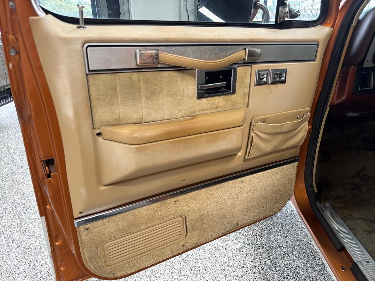 1983 Chevrolet Blazer Silverado, 5.0 V8, Factory A/C, T-350 Automatic, 3-Local Owner Houston TX 1983 Chevrolet Blazer Silverado, 5.0 V8, Factory A/C, T-350 Automatic, 3-Local Owner Houston TX