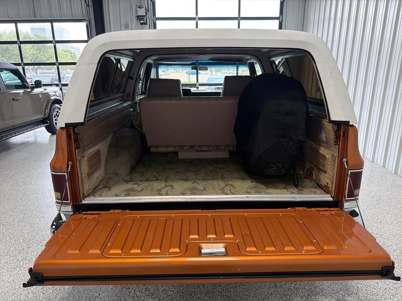 1983 Chevrolet Blazer Silverado, 5.0 V8, Factory A/C, T-350 Automatic, 3-Local Owner Houston TX 1983 Chevrolet Blazer Silverado, 5.0 V8, Factory A/C, T-350 Automatic, 3-Local Owner Houston TX