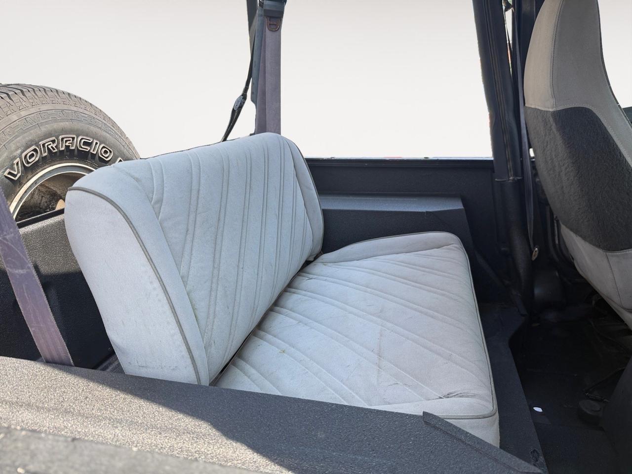 1993 Jeep Wrangler Base, TOW PACKAGE, BRUSH GUARD, SOFT TOP, MANUAL TRANSMISSION, LOW MILES, THIS JEEP IS READY FOR IT'S NECT ADVENTURE! Norfolk VA 1993 Jeep Wrangler Base, TOW PACKAGE, BRUSH GUARD, SOFT TOP, MANUAL TRANSMISSION, LOW MILES, THIS JEEP IS READY FOR IT'S NECT ADVENTURE! Norfolk VA