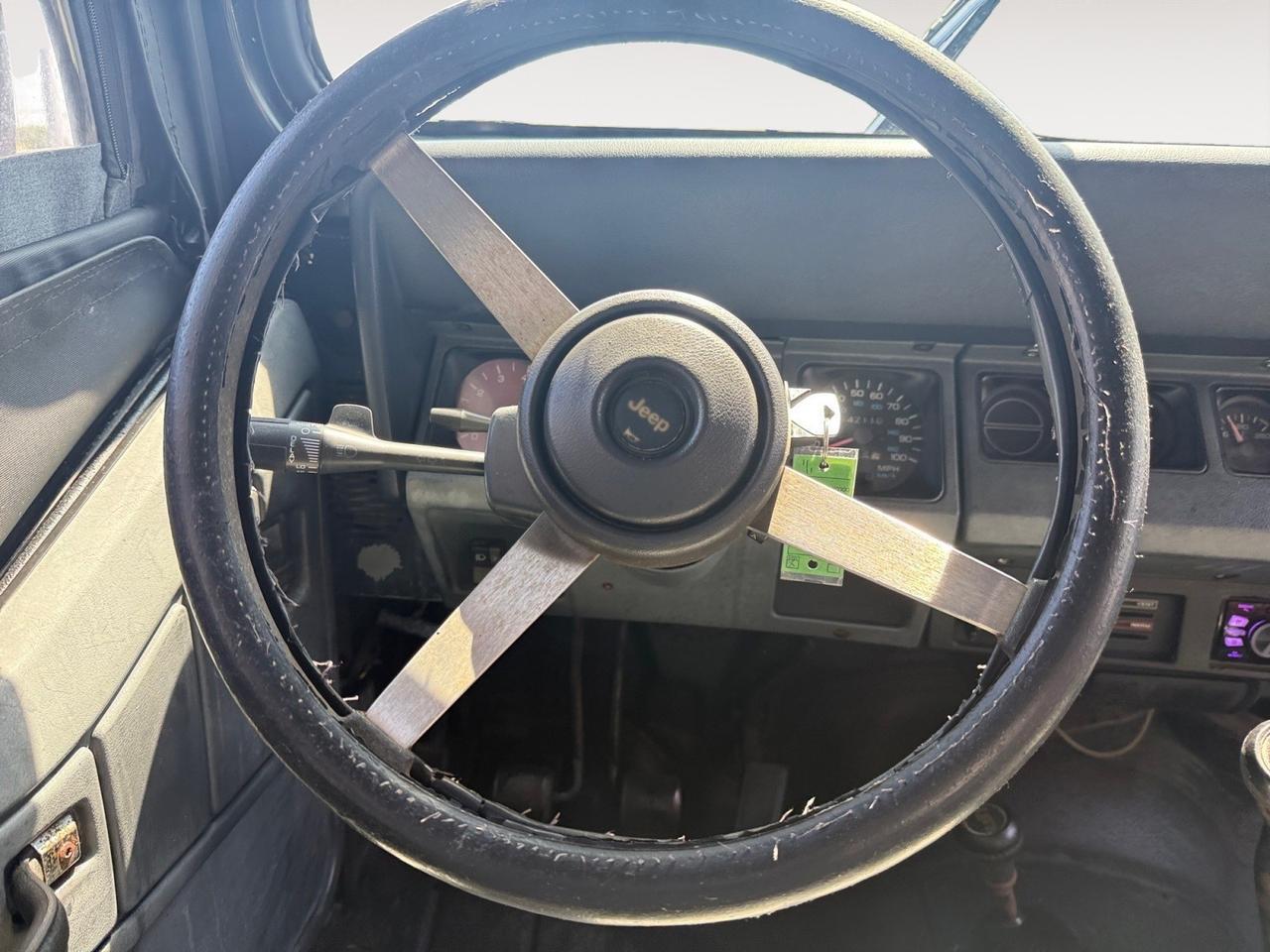 1993 Jeep Wrangler Base, TOW PACKAGE, BRUSH GUARD, SOFT TOP, MANUAL TRANSMISSION, LOW MILES, THIS JEEP IS READY FOR IT'S NECT ADVENTURE! Norfolk VA 1993 Jeep Wrangler Base, TOW PACKAGE, BRUSH GUARD, SOFT TOP, MANUAL TRANSMISSION, LOW MILES, THIS JEEP IS READY FOR IT'S NECT ADVENTURE! Norfolk VA
